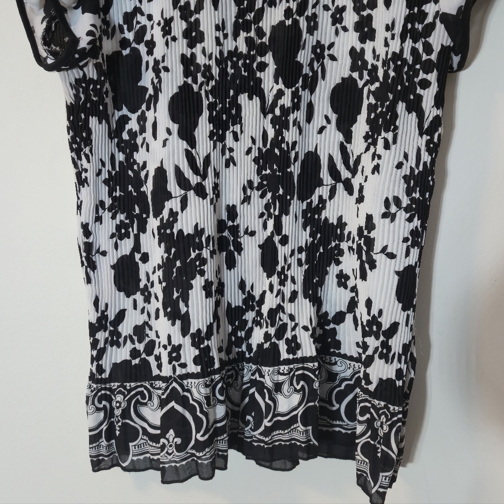 Denver Hayes XL Floral Blouse Black White Short Sleeve Plissé Pleated Transition - Picture 10 of 16